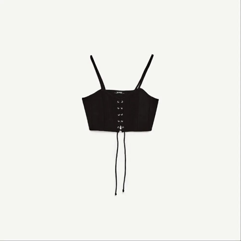 ✨ZARA LACE-UP CROP TOP✨ - Picture 4 of 6